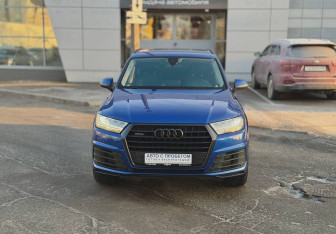 Подержанный автомобиль Audi Q7 2016 года (2 фото)