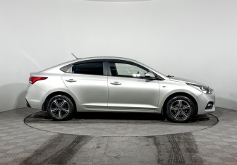 Подержанный автомобиль Hyundai Solaris Sedan 2018 года (4 фото)