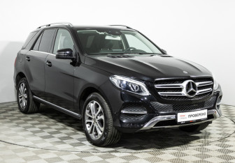 Подержанный автомобиль Mercedes-Benz GLE 2017 года (3 фото)