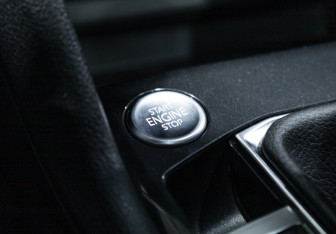 Подержанный автомобиль Volkswagen Tiguan 2021 года (22 фото)