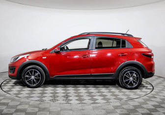 Подержанный автомобиль Kia Rio Hatchback 2020 года (8 фото)
