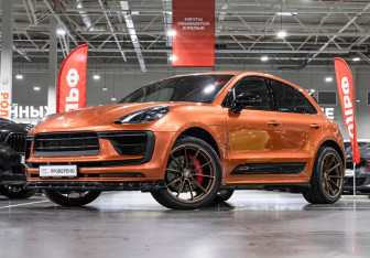 Подержанный автомобиль Porsche Macan 2016 года (2 фото)