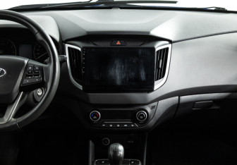 Подержанный автомобиль Hyundai Creta 2019 года (14 фото)