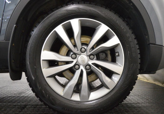 Подержанный автомобиль Geely Atlas 2021 года (9 фото)