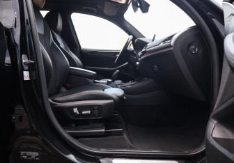 Подержанный автомобиль BMW X3 2021 года (27 фото)