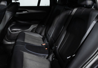 Подержанный автомобиль BMW X4 2019 года (10 фото)