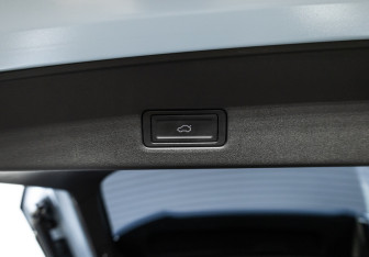 Подержанный автомобиль Omoda C5 2023 года (22 фото)