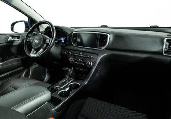 Подержанный автомобиль Kia Sportage 2021 года (9 фото)