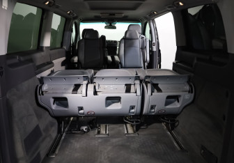 Подержанный автомобиль Mercedes-Benz Viano 2012 года (23 фото)