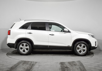 Подержанный автомобиль Kia Sorento 2020 года (4 фото)
