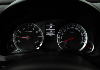 Подержанный автомобиль Suzuki Swift Hatchback 2011 года (12 фото)