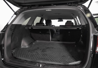 Подержанный автомобиль Kia Sorento 2016 года (25 фото)
