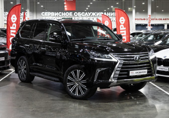 Подержанный автомобиль Lexus LX 2016 года (5 фото)
