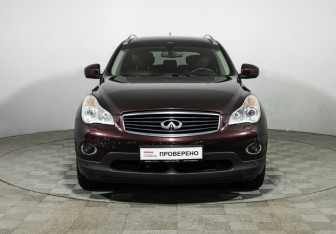 Подержанный автомобиль Infiniti EX 2012 года (2 фото)