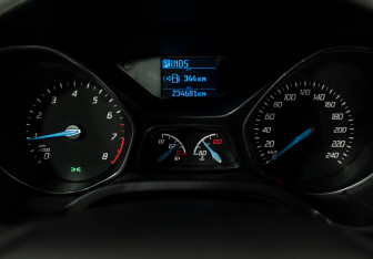 Подержанный автомобиль Ford Focus Hatchback 2014 года (12 фото)