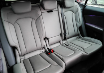 Подержанный автомобиль Audi Q8 2019 года (30 фото)