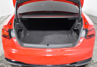 Подержанный автомобиль Audi A5 Coupe 2020 года (17 фото)