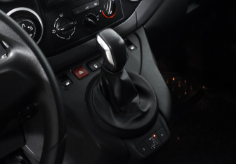 Подержанный автомобиль Citroen Berlingo 2021 года (14 фото)