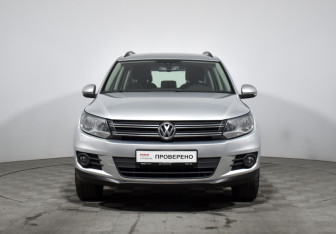 Подержанный автомобиль Volkswagen Tiguan 2015 года (2 фото)