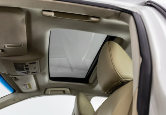 Подержанный автомобиль Lexus ES 2013 года (25 фото)