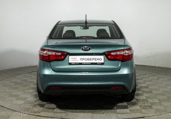 Подержанный автомобиль Kia Rio Sedan 2014 года (6 фото)