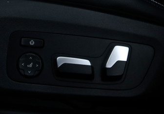 Подержанный автомобиль BMW X4 2020 года (23 фото)