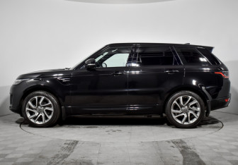 Подержанный автомобиль Land Rover Range Rover Sport 2019 года (8 фото)