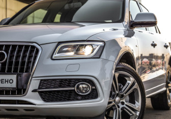 Подержанный автомобиль Audi Q5 2015 года (2 фото)