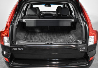 Подержанный автомобиль Volvo XC90 2013 года (20 фото)