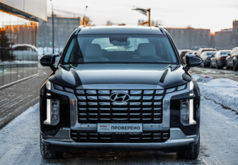 Подержанный автомобиль Hyundai Palisade 2023 года (3 фото)