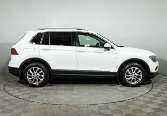 Подержанный автомобиль Volkswagen Tiguan 2018 года (4 фото)
