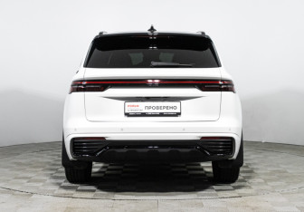 Подержанный автомобиль Geely Monjaro 2023 года (6 фото)