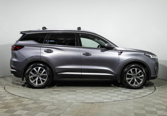 Подержанный автомобиль Chery Tiggo 7 Pro Max 2023 года (4 фото)