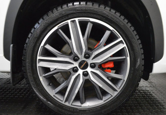 Подержанный автомобиль Exeed LX 2024 года (9 фото)