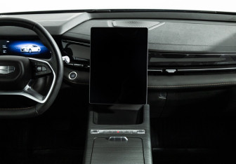 Подержанный автомобиль Geely Preface 2024 года (14 фото)