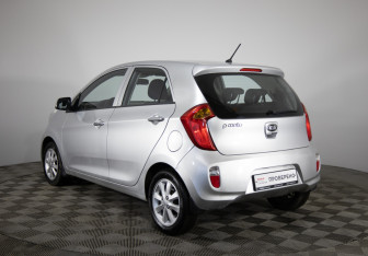 Подержанный автомобиль Kia Picanto 2013 года (7 фото)