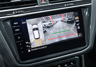 Подержанный автомобиль Volkswagen Tiguan 2021 года (20 фото)