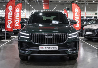 Подержанный автомобиль Geely Monjaro 2025 года (7 фото)