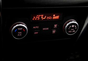 Подержанный автомобиль Suzuki SX4 Hatchback 2010 года (13 фото)