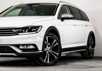 Подержанный автомобиль Volkswagen Passat Wagon 2019 года (2 фото)