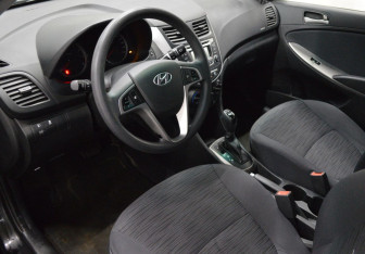 Подержанный автомобиль Hyundai Solaris Sedan 2016 года (10 фото)