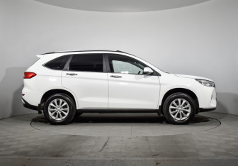 Подержанный автомобиль Haval M6 2023 года (4 фото)