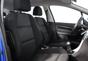 Подержанный автомобиль Peugeot 307 Hatchback 2007 года (8 фото)
