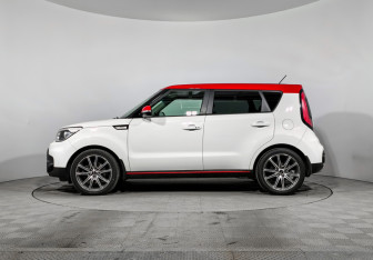 Подержанный автомобиль Kia Soul 2017 года (8 фото)