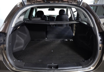 Подержанный автомобиль Kia Ceed Wagon 2017 года (26 фото)