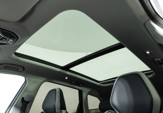 Подержанный автомобиль Geely Atlas 2023 года (17 фото)