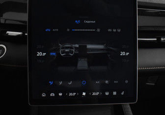 Подержанный автомобиль Geely Preface 2024 года (16 фото)