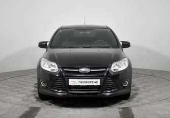 Подержанный автомобиль Ford Focus Sedan 2012 года (2 фото)