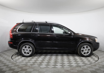 Подержанный автомобиль Volvo XC90 2012 года (4 фото)