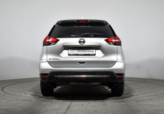 Подержанный автомобиль Nissan X-Trail 2021 года (6 фото)